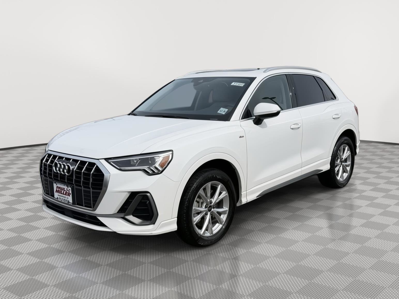 Used 2024 Audi Q3 2.0T Premium Plus image 1