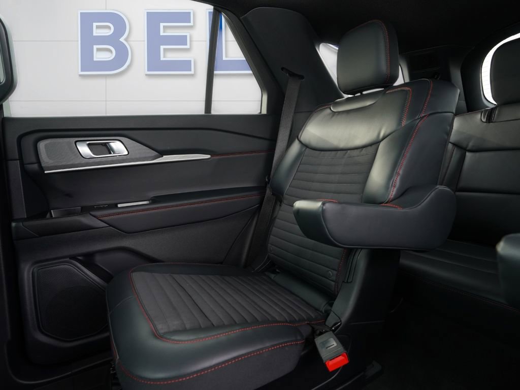 New 2026 Ford Explorer ST-Line image 15