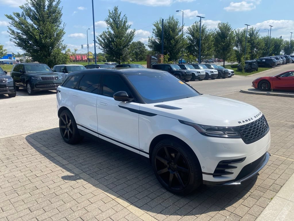 Used 2018 Land Rover Range Rover Velar R-Dynamic SE AWD/4WD image 3