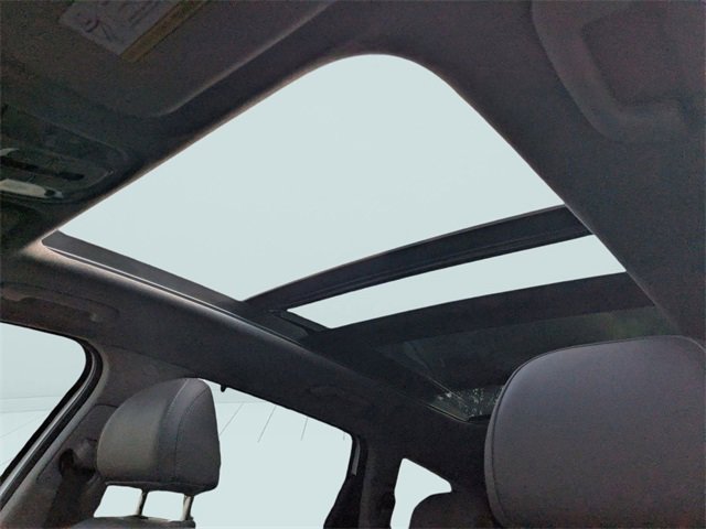 Used 2019 Hyundai Santa Fe Limited image 3