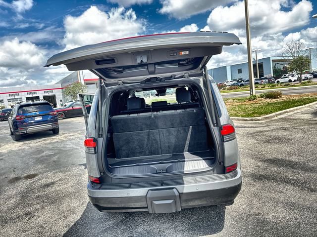 Used 2024 Lexus GX 550 w/ Cold Area Package image 33