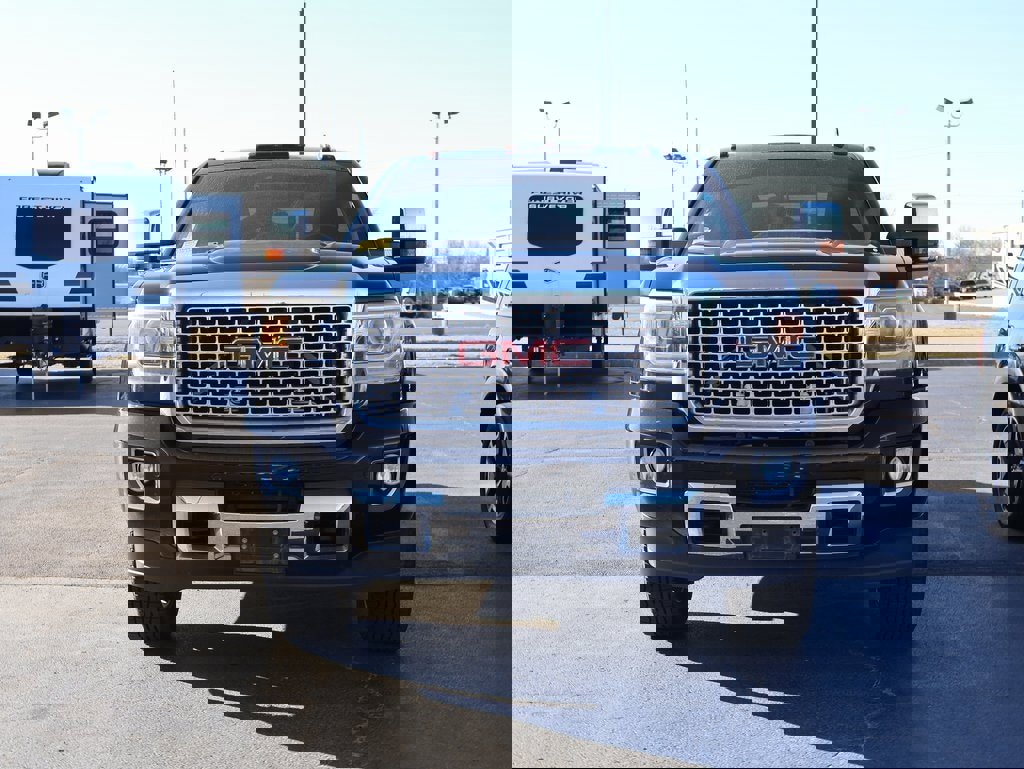 Used 2016 GMC Sierra 2500 Denali w/ Duramax Plus Package image 9