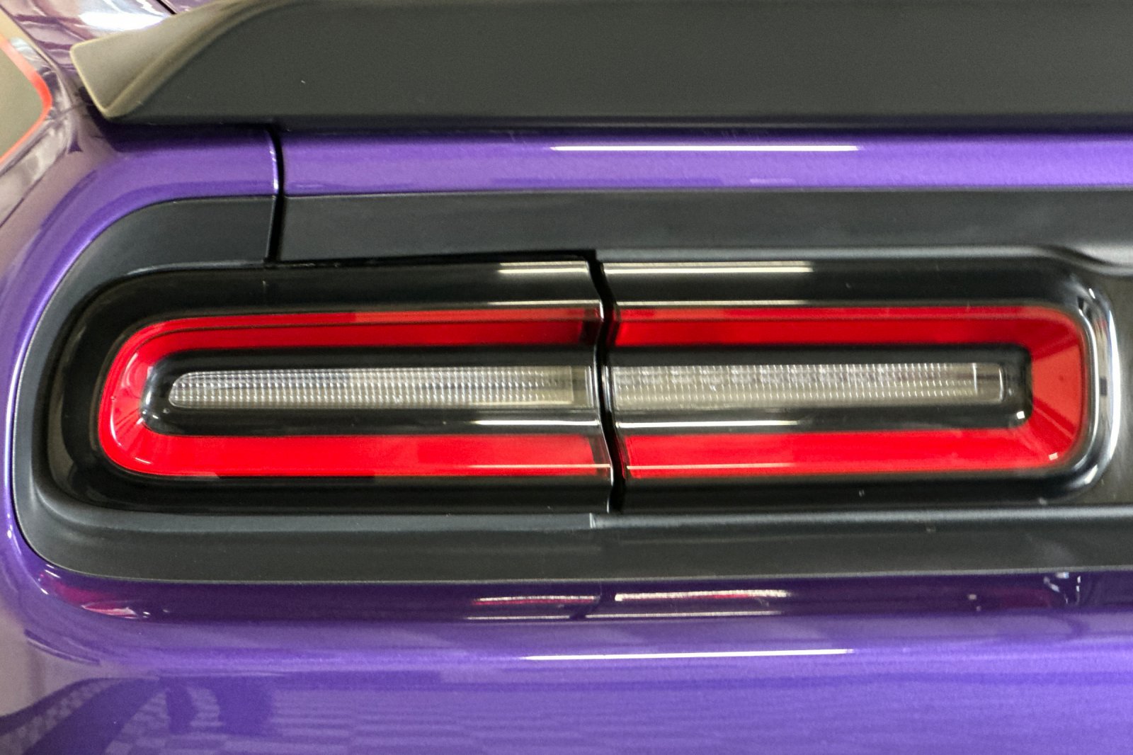 Used 2016 Dodge Challenger SRT Hellcat RWD image 47
