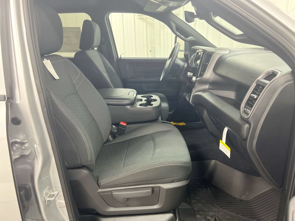 New 2026 RAM 3500 Tradesman AWD/4WD image 17