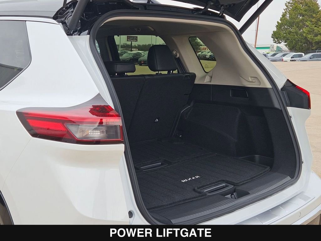 New 2026 Nissan Rogue Platinum image 28