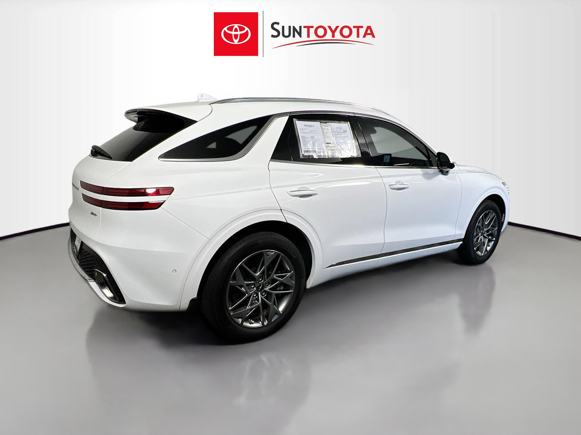 Used 2023 Genesis GV70 2.5T w/ Advanced Package AWD/4WD image 4