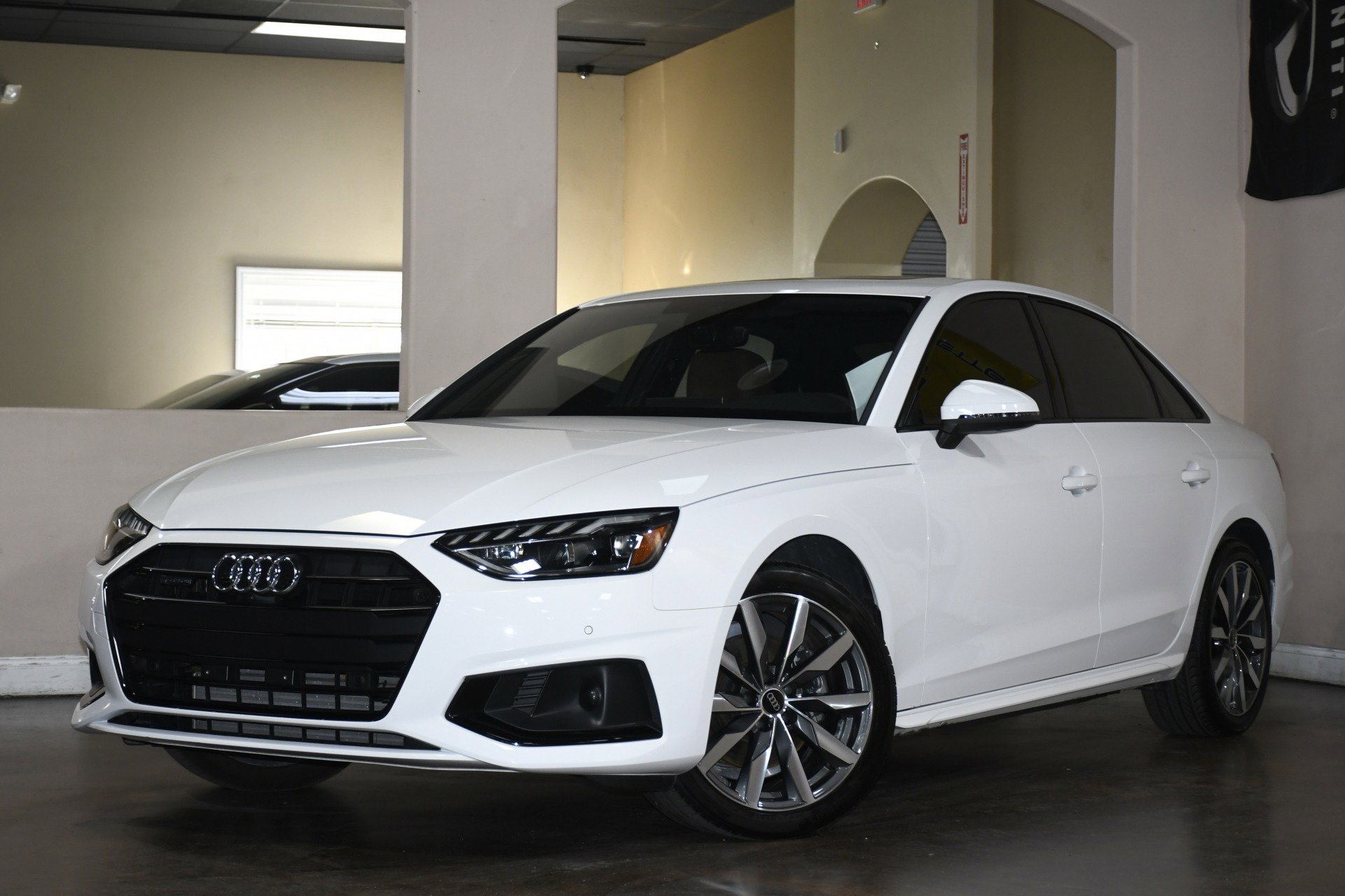 Used 2024 Audi A4 2.0T Premium Plus image 4