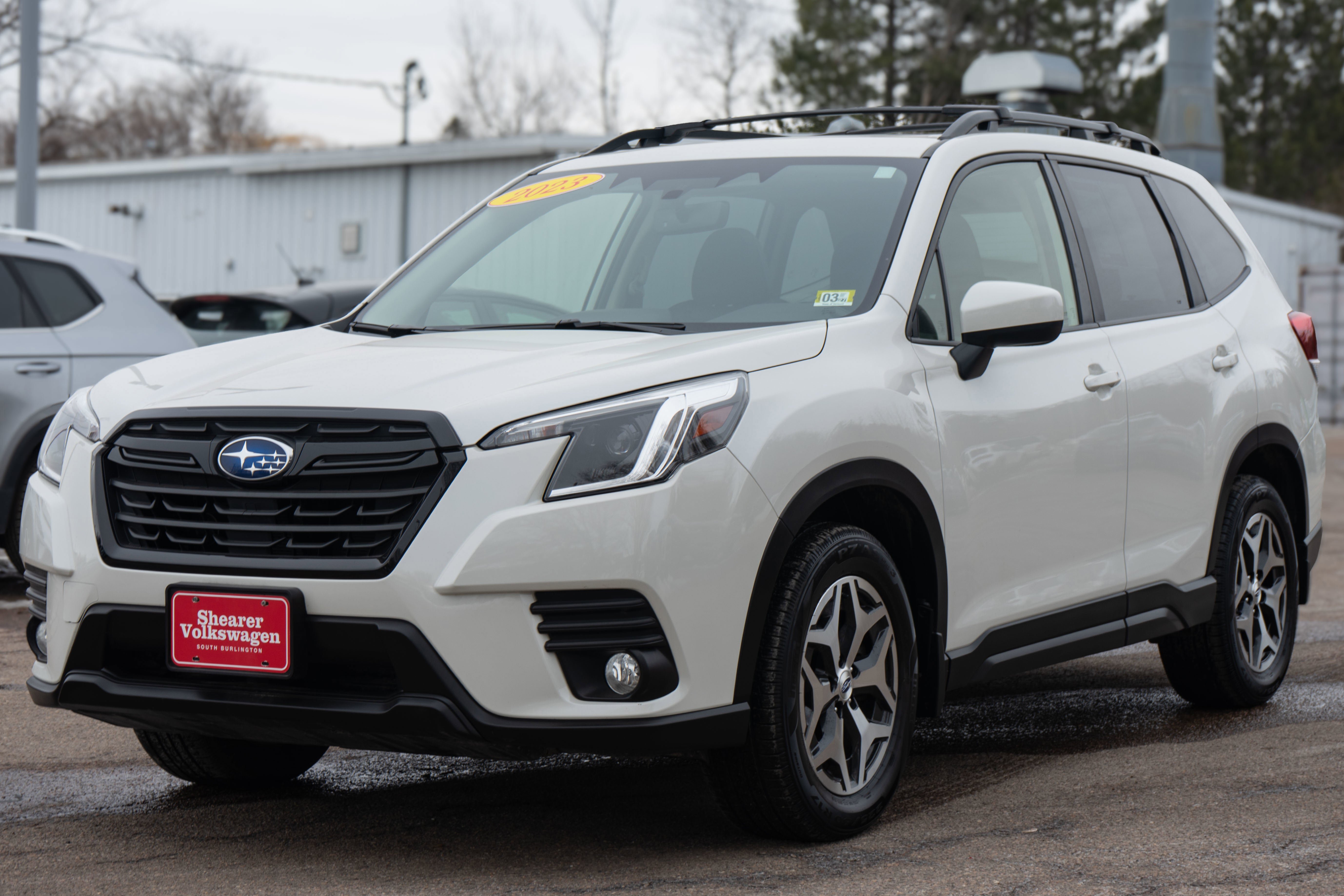 Used 2023 Subaru Forester Premium image 2