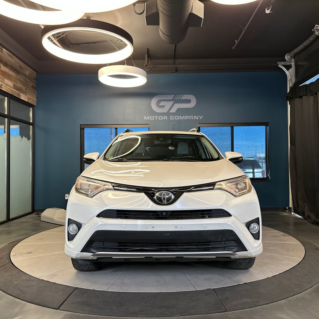 Used 2017 Toyota RAV4 Platinum image 8