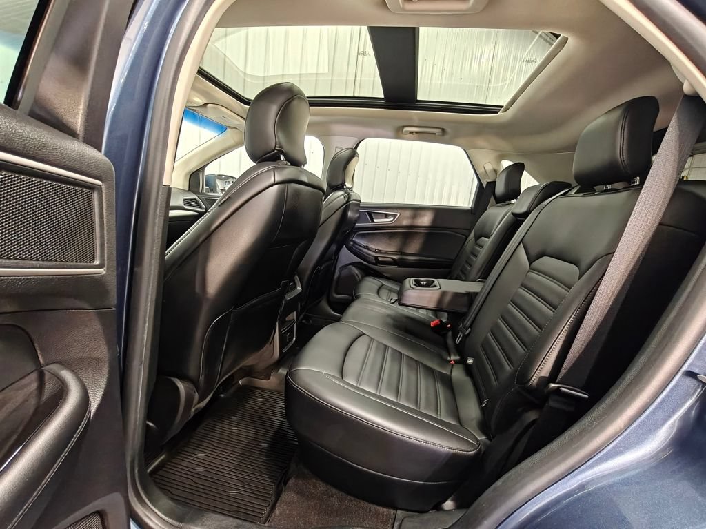 Used 2019 Ford Edge SEL w/ Equipment Group 201A AWD/4WD image 29