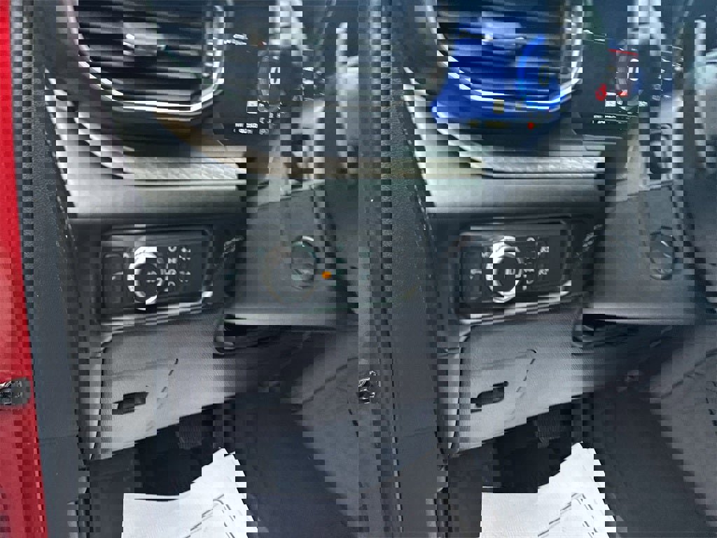 Used 2021 Ford Explorer Platinum w/ Equipment Group 601A image 18