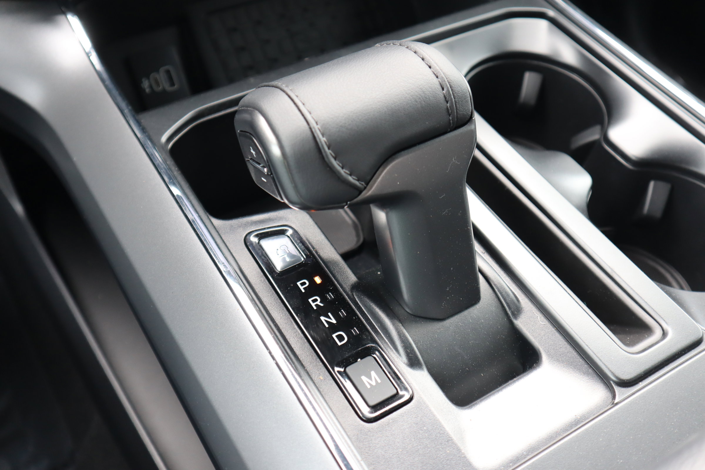 New 2025 Ford F150 XLT w/ Equipment Group 302A MID image 33