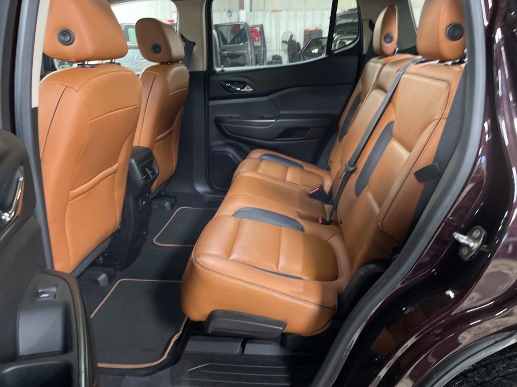 Used 2017 GMC Acadia SLT image 26