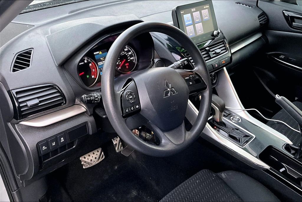 Used 2023 Mitsubishi Eclipse Cross LE image 14