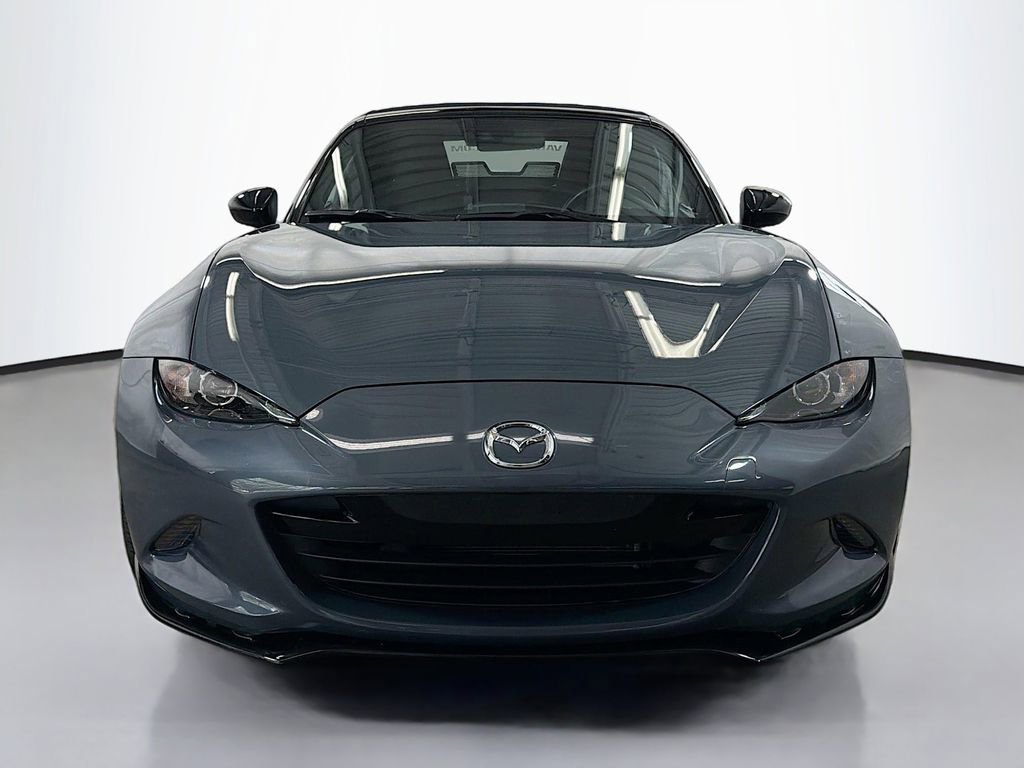 Used 2020 MAZDA MX-5 Miata Club RWD image 2