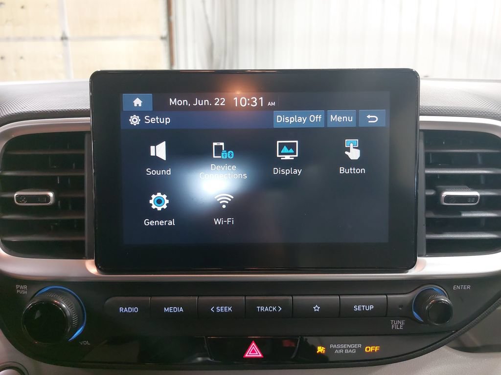 Certified 2024 Hyundai Venue SEL FWD image 21