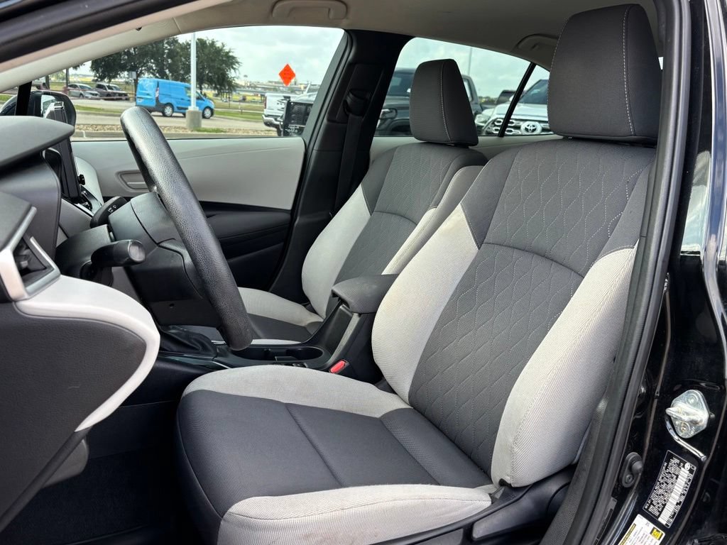 Used 2023 Toyota Corolla LE FWD image 11