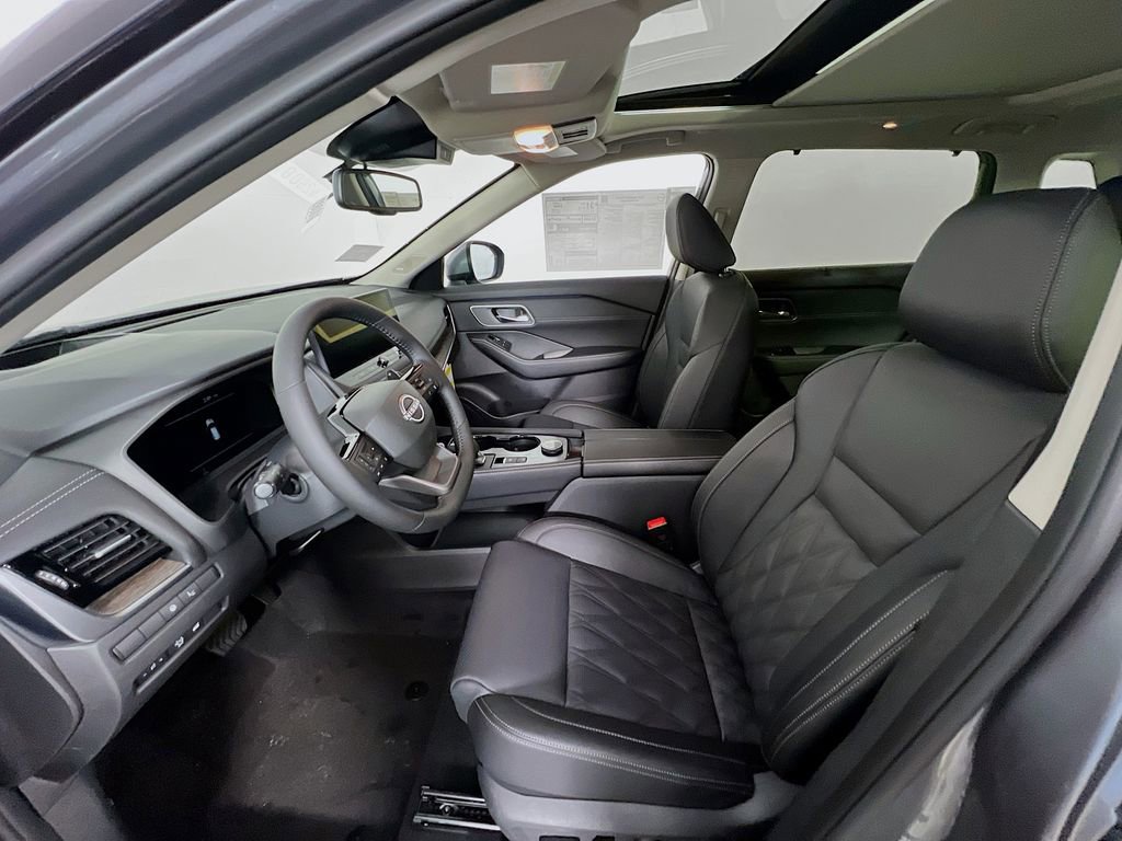 New 2026 Nissan Rogue Platinum w/ Platinum Premium Package image 18