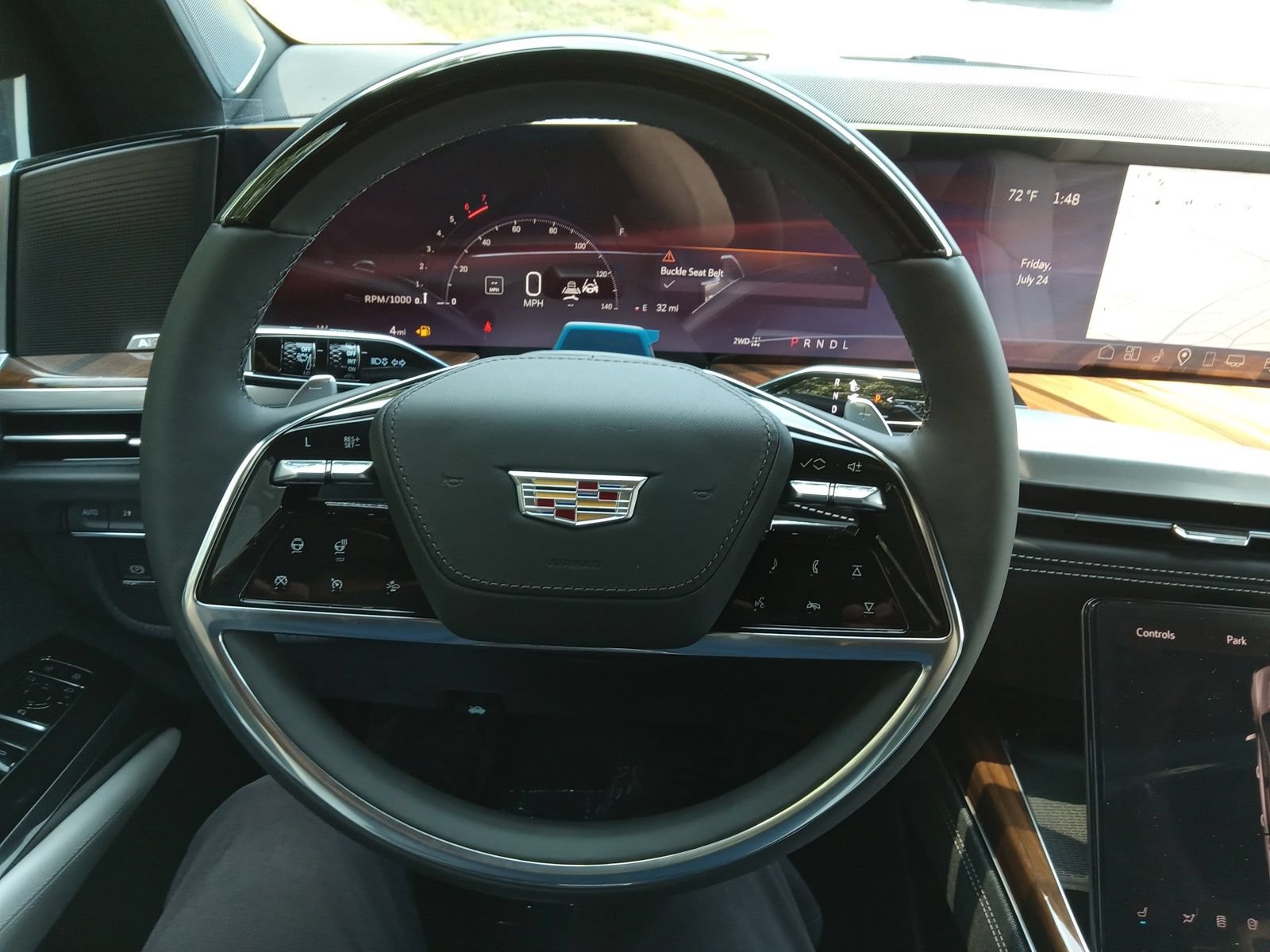 New 2026 Cadillac Escalade Platinum Sport w/ LPO, ONYX Package AWD/4WD image 13