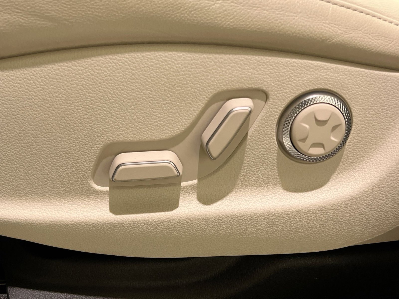 Used 2023 Genesis GV80 3.5T image 24