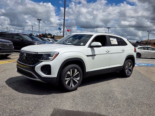 New 2026 Volkswagen Atlas Cross Sport SE FWD image 3