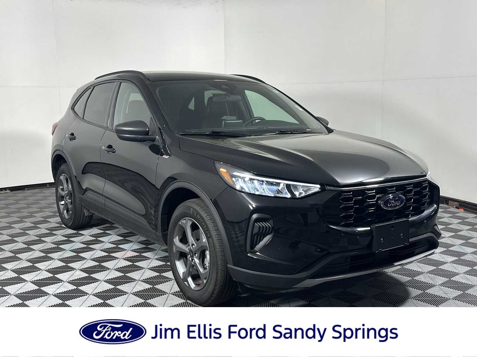 Used 2025 Ford Escape ST-Line AWD/4WD image 1
