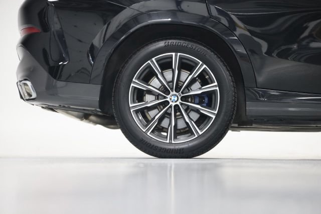 Used 2025 BMW X6 M60i w/ Parking Assistance Package AWD/4WD image 21