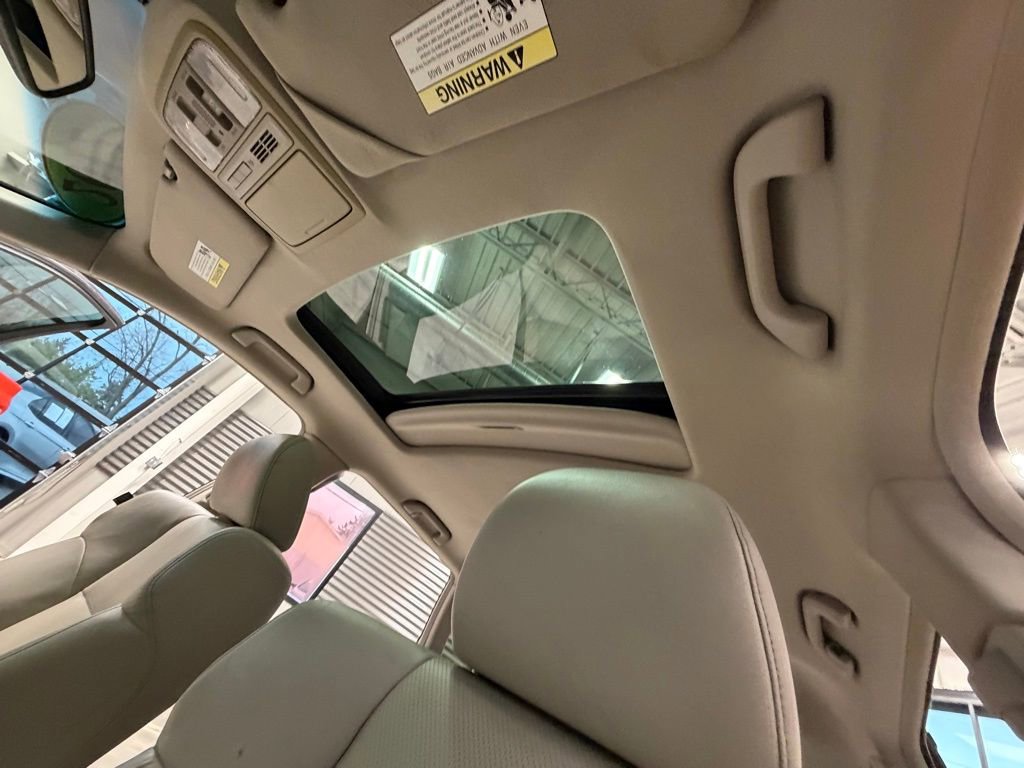 Used 2012 Acura TSX w/ Technology Package image 8