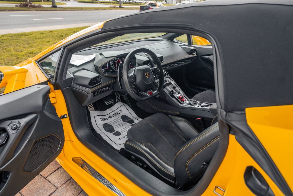 Used 2016 Lamborghini Huracan LP 610-4 image 20