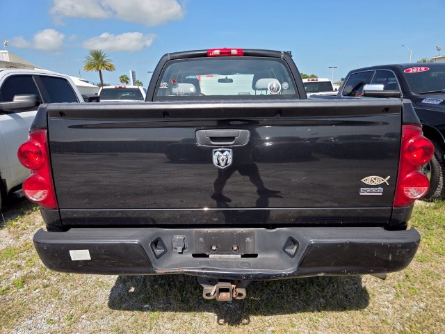 Used 2015 RAM 1500 Express RWD image 4