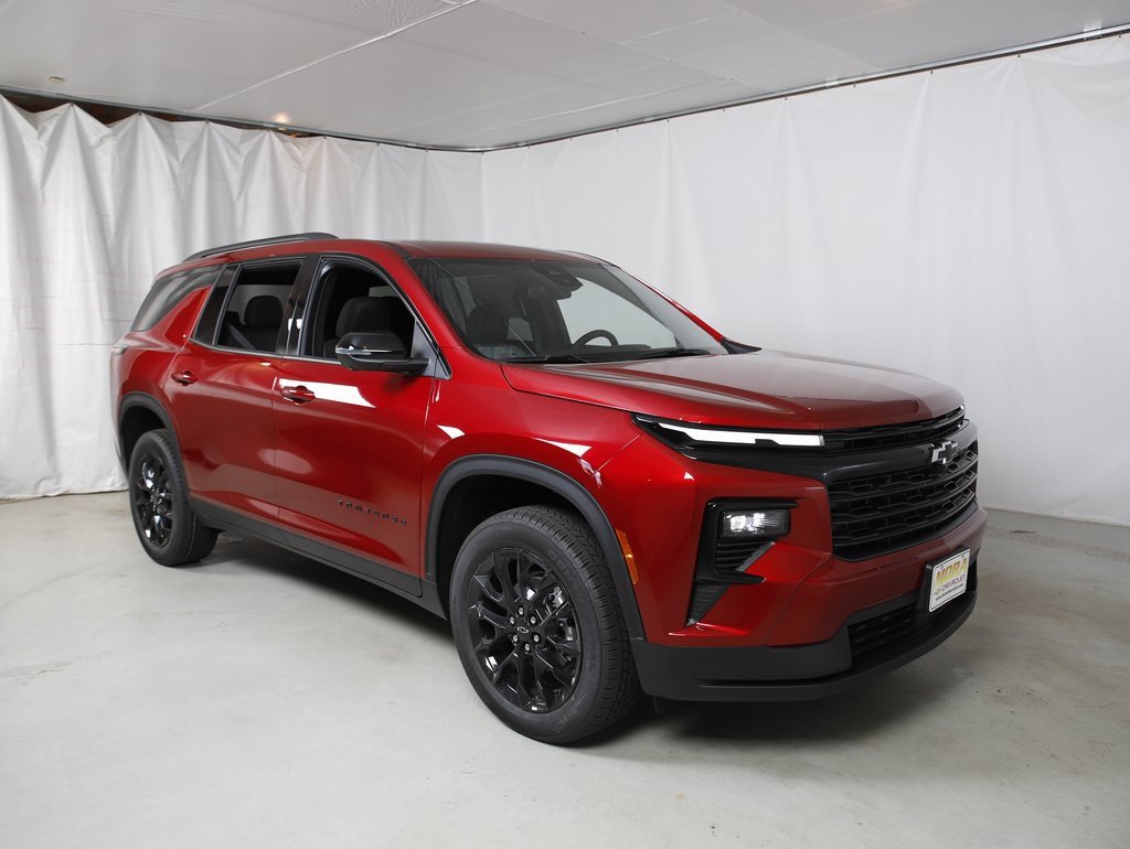 New 2025 Chevrolet Traverse LT w/ Midnight/Sport Edition image 1