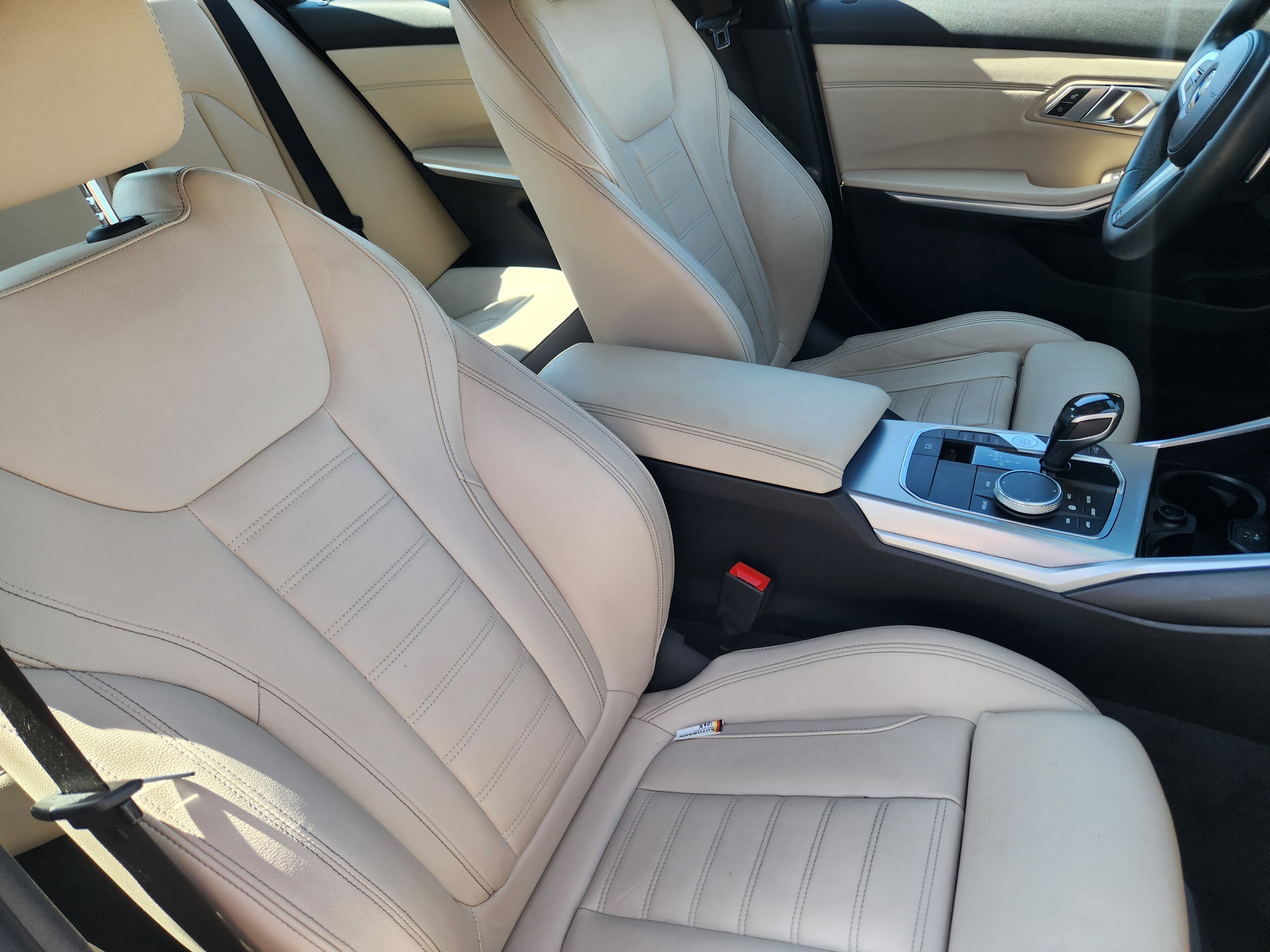 Used 2019 BMW 330i Sedan w/ M Sport Package image 14