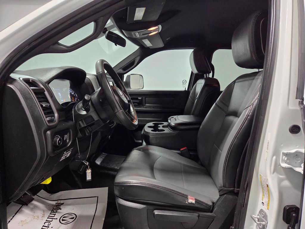 Used 2022 RAM 2500 Tradesman w/ Chrome Appearance Group image 4