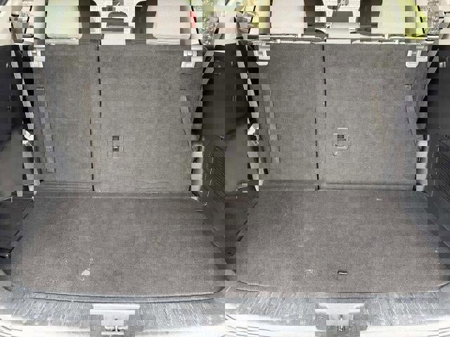 Used 2021 Toyota Highlander LE image 48