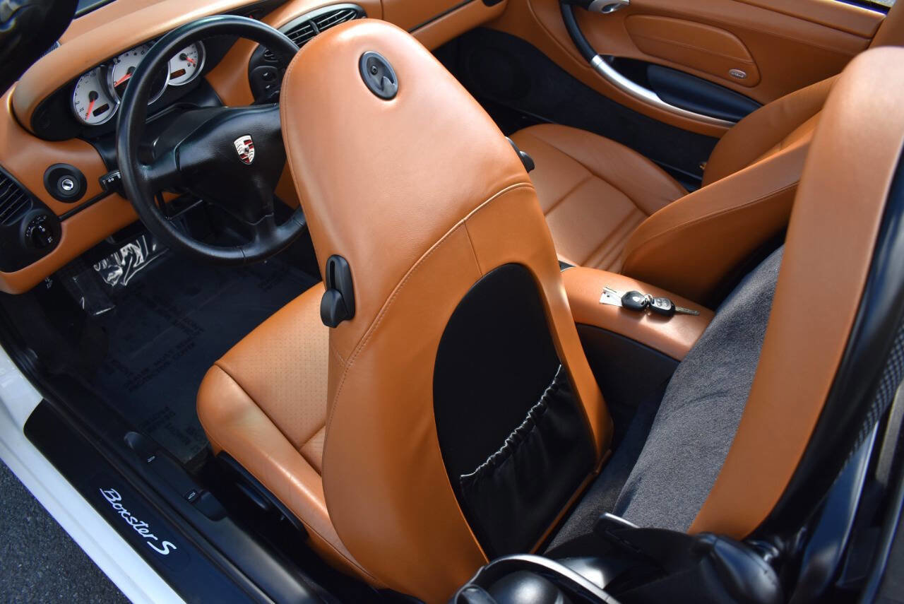 Used 2001 Porsche Boxster S RWD image 60