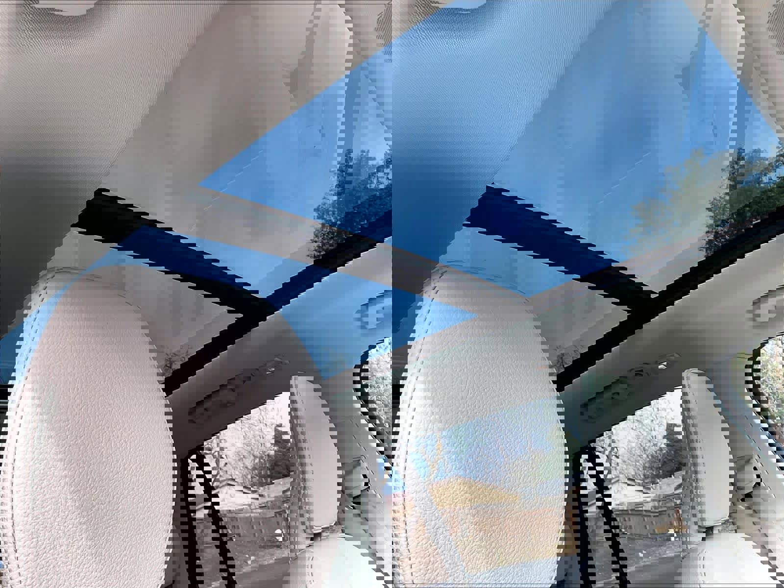 Used 2023 Volvo XC90 T8 Plus w/ Protection Package Premier image 25