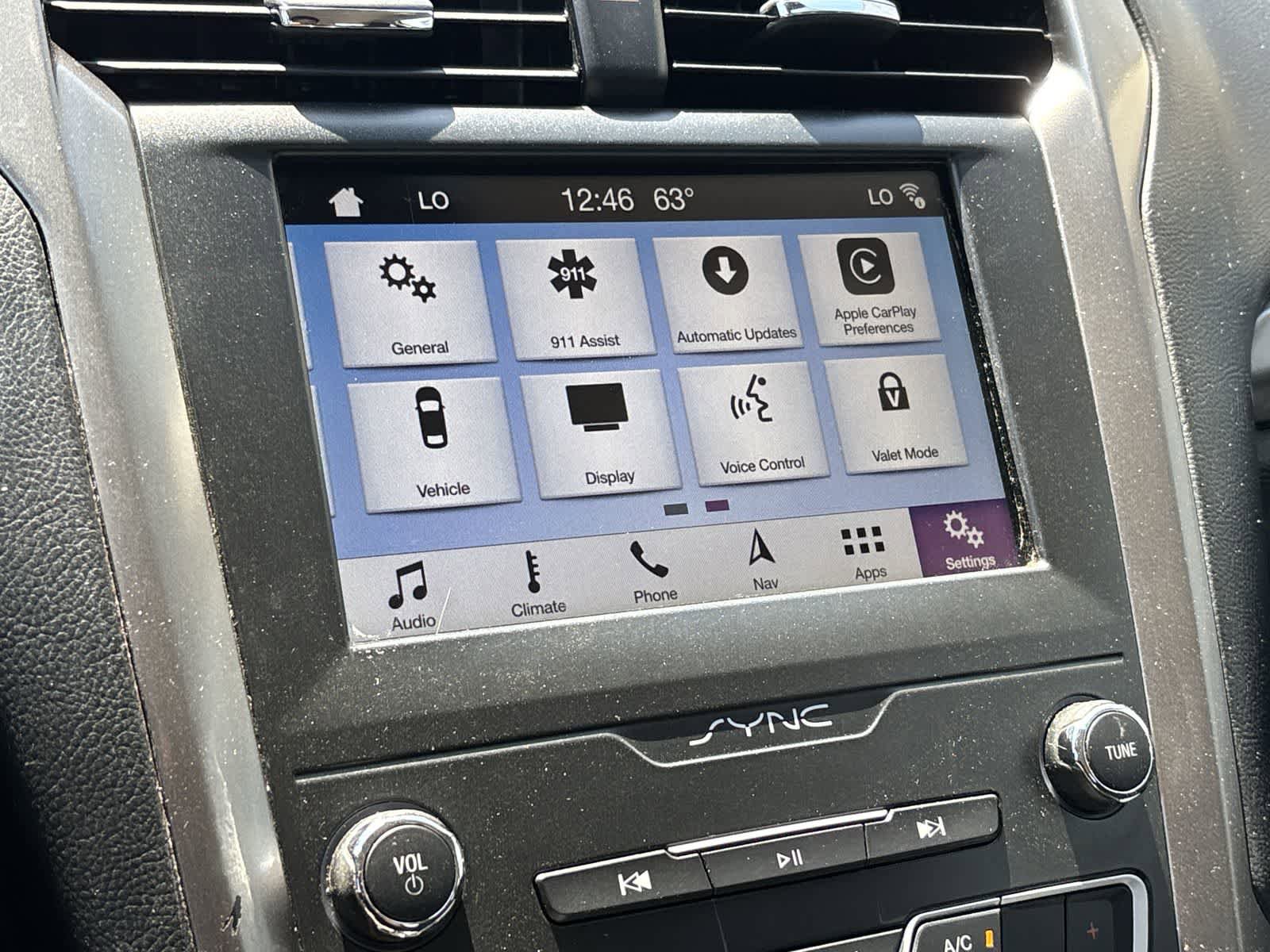 Used 2019 Ford Fusion SE FWD image 20