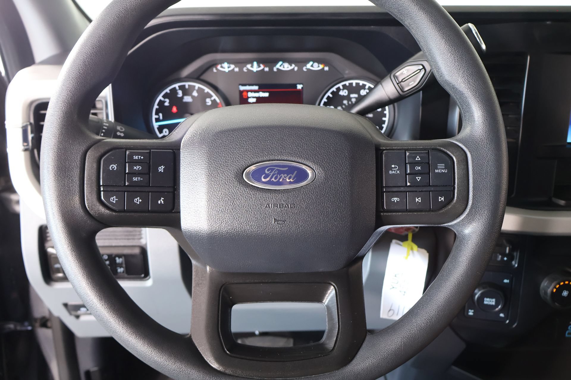 Used 2024 Ford F250 XL w/ STX Appearance Package AWD/4WD image 3