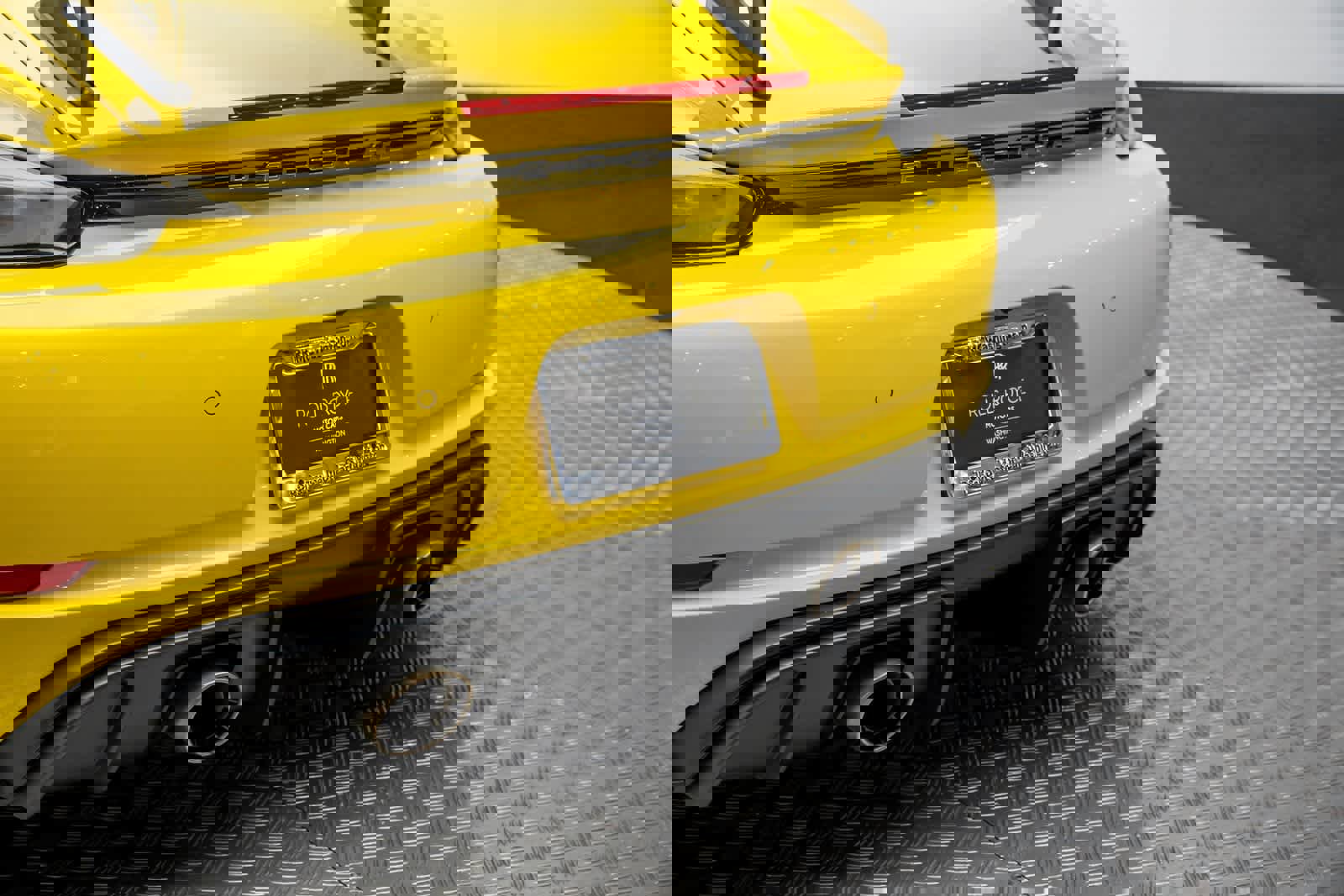 Used 2024 Porsche 718 Cayman GT4 RS image 34