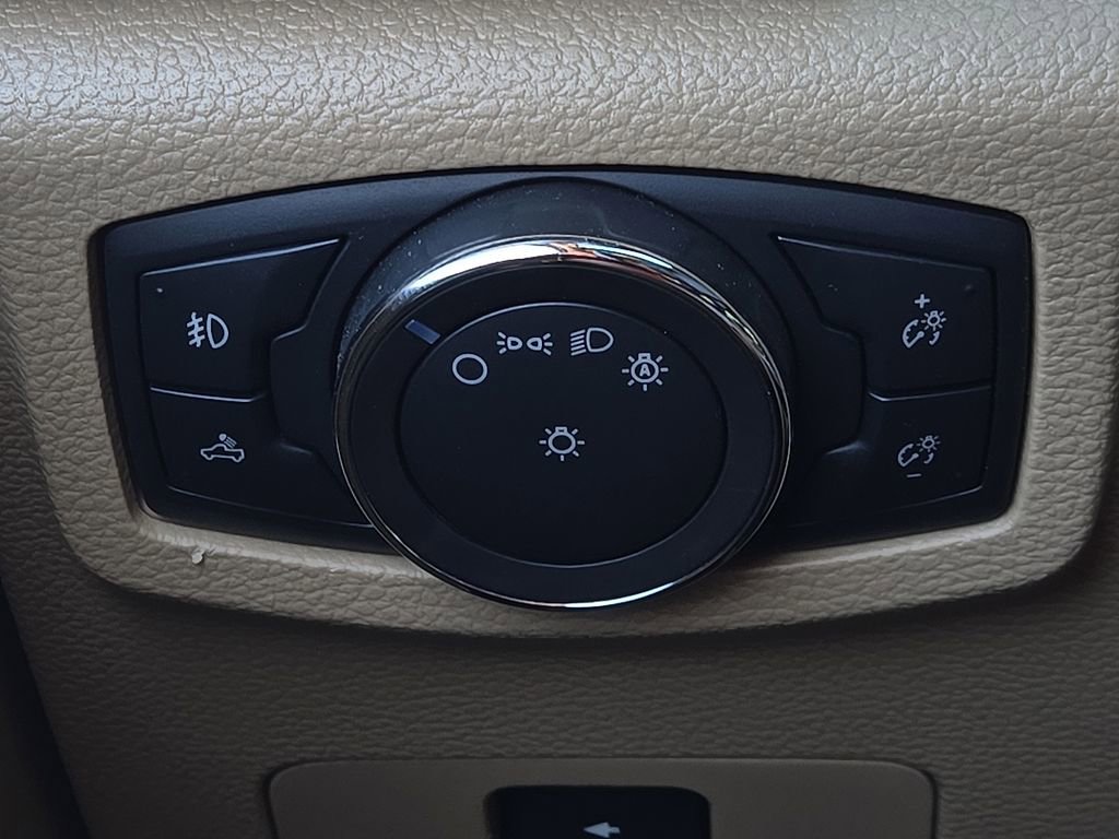 Used 2017 Ford F250 Lariat w/ FX4 Off-Road Package image 18