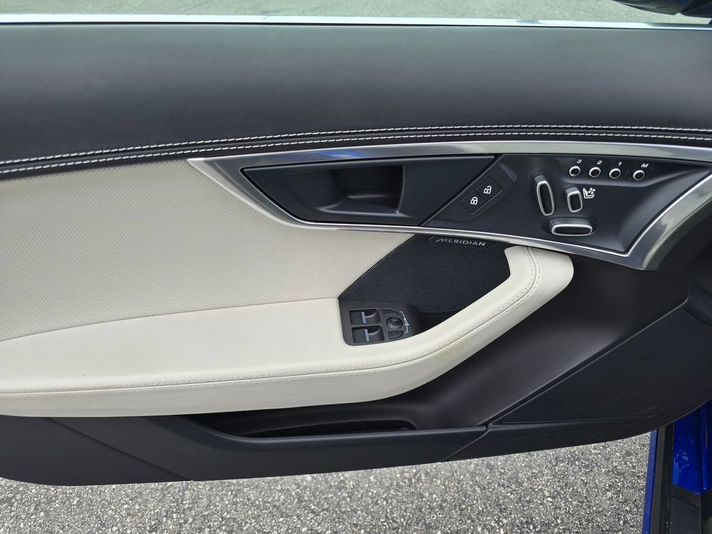Used 2023 Jaguar F-TYPE Coupe RWD image 14