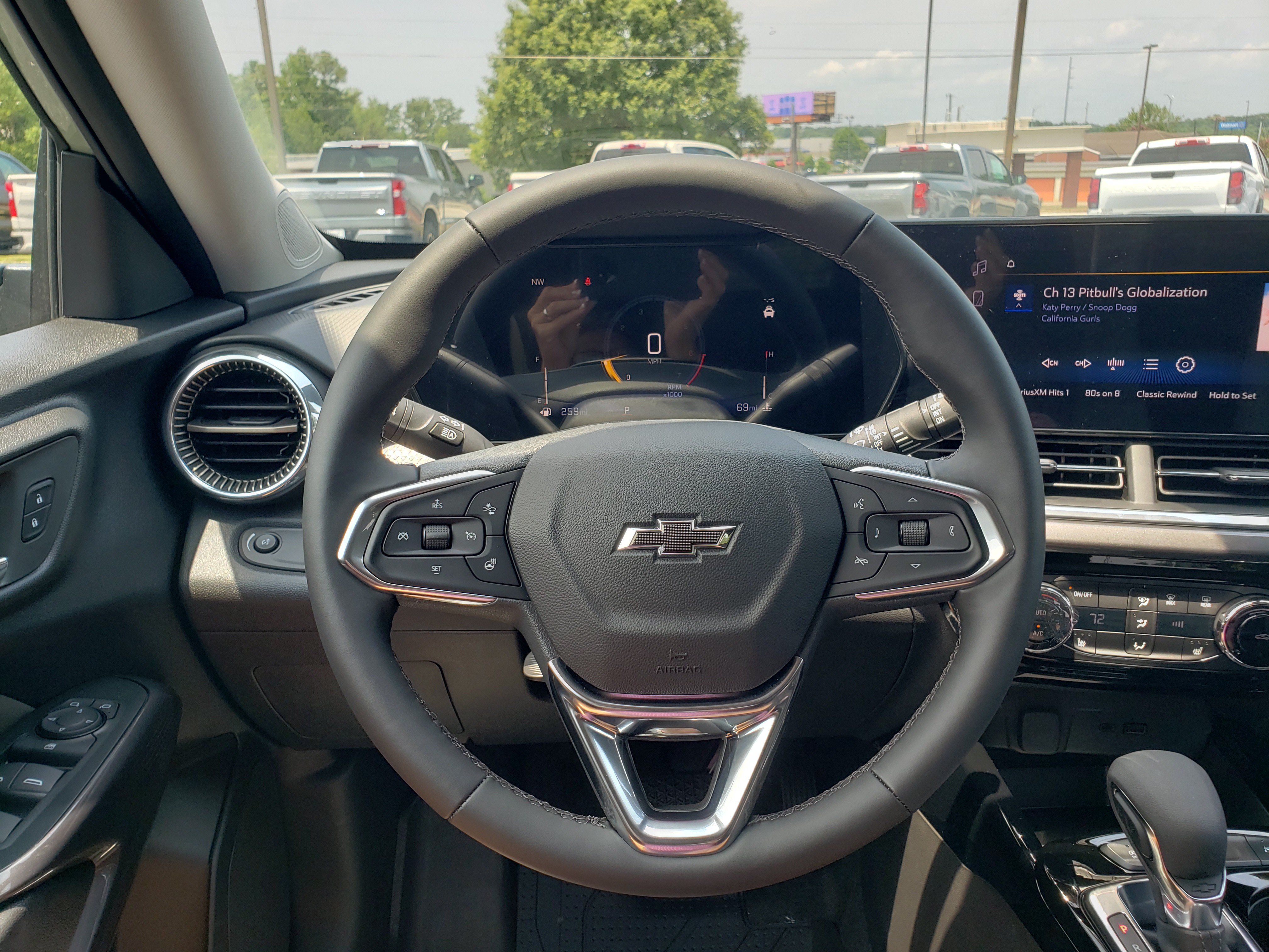 New 2026 Chevrolet Trax ACTIV w/ Driver Confidence Package FWD image 17