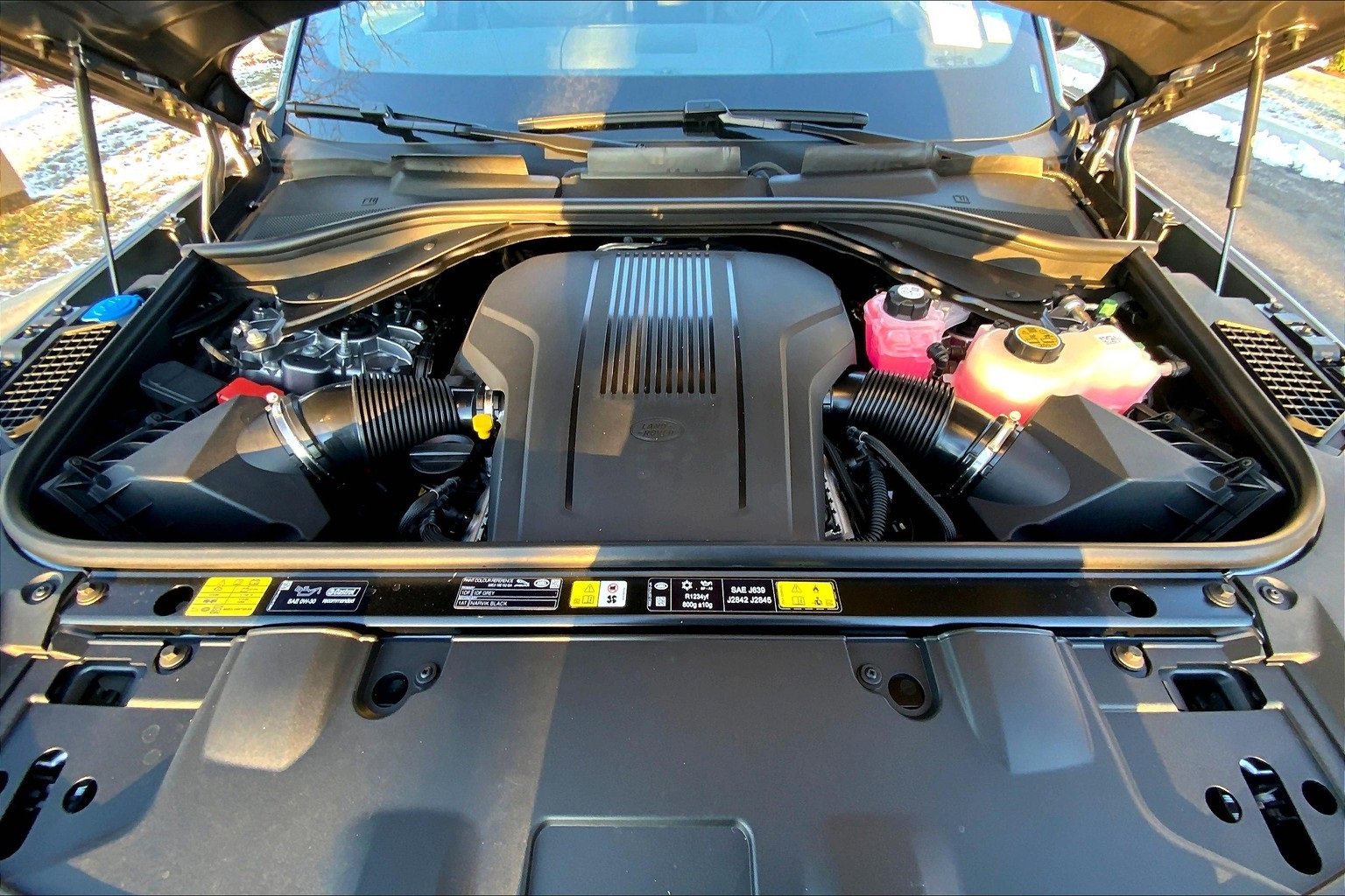 New 2025 Land Rover Range Rover SE image 16