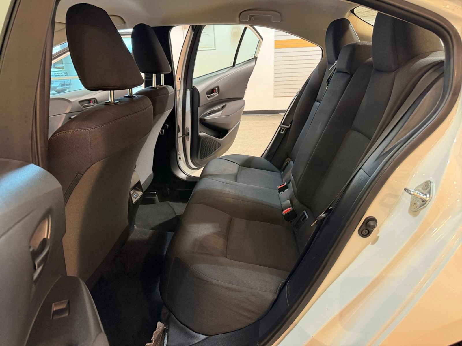 Used 2025 Toyota Corolla LE FWD image 24