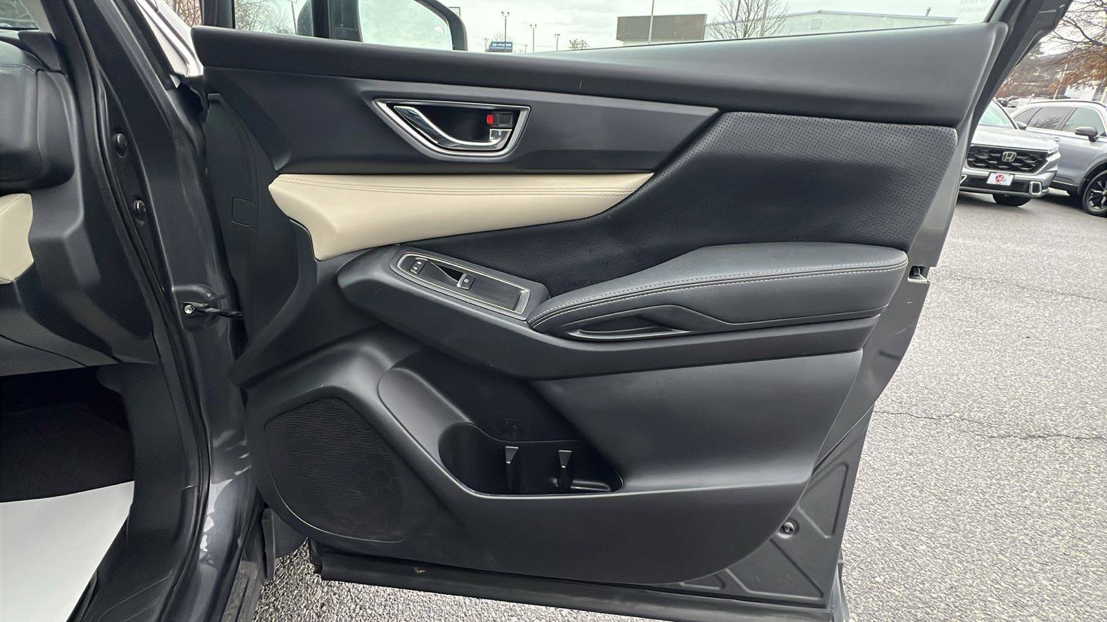 Used 2021 Subaru Ascent Limited w/ Popular Package #4 image 12