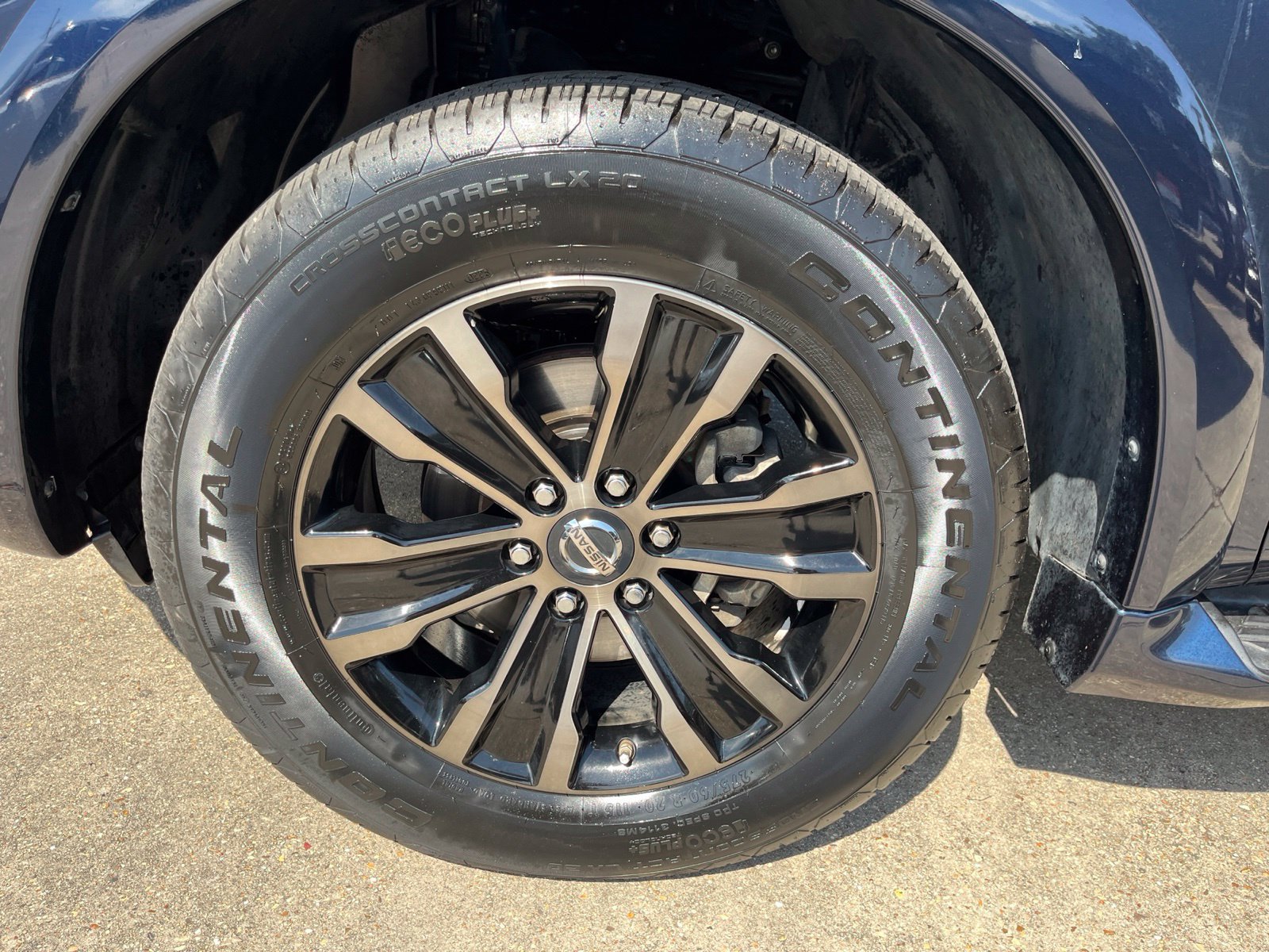Used 2019 Nissan Armada Platinum w/ Captain's Chairs Package RWD image 7