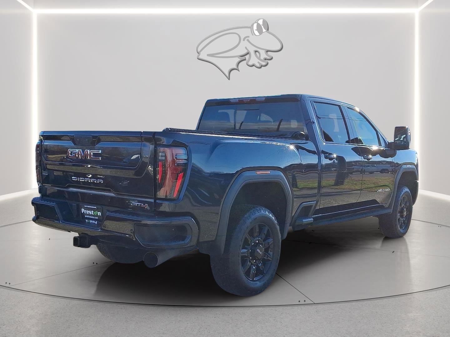Used 2024 GMC Sierra 3500 AT4 w/ AT4 Premium Plus Package image 4