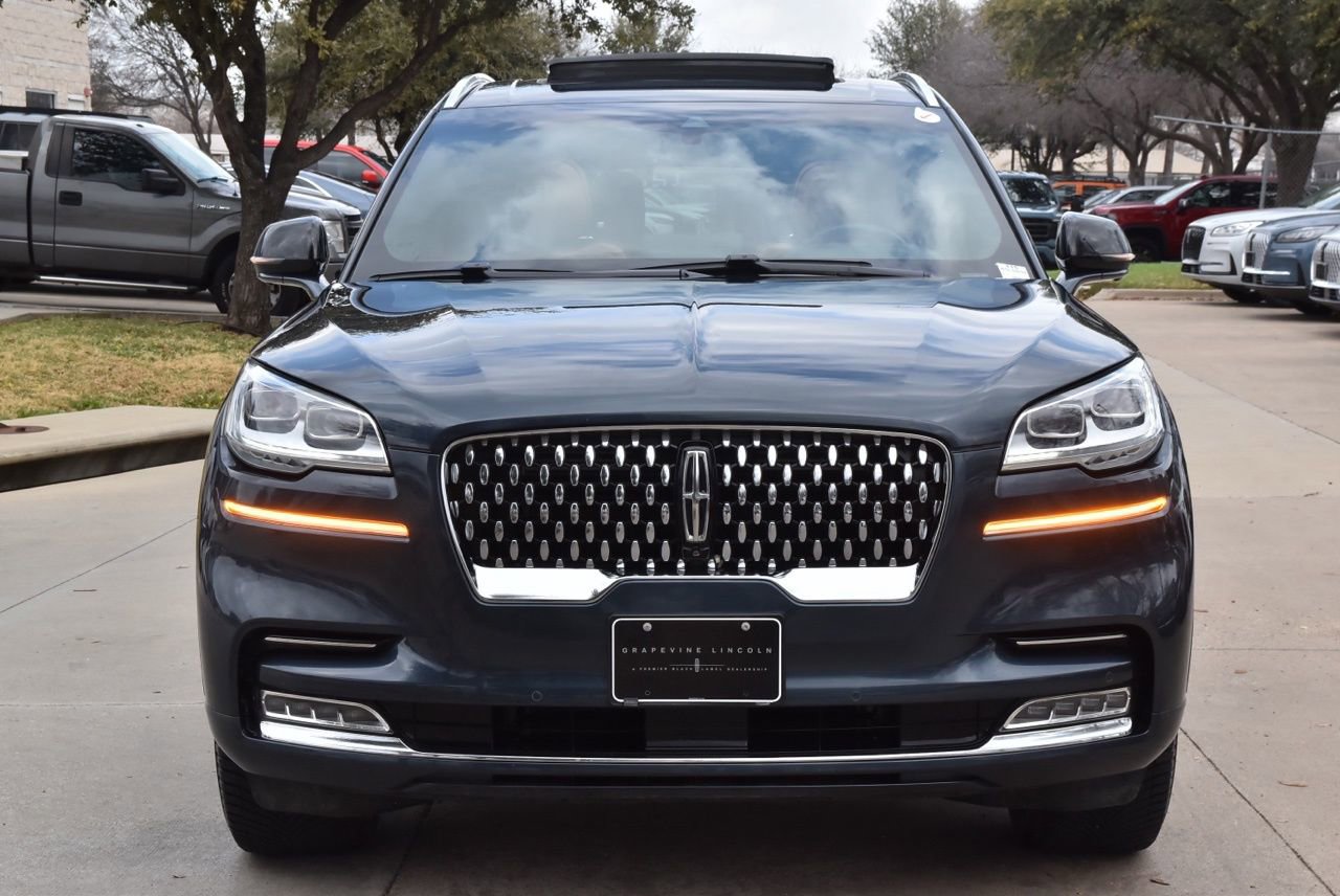 Used 2024 Lincoln Aviator Black Label w/ Dynamic Handling Package image 3