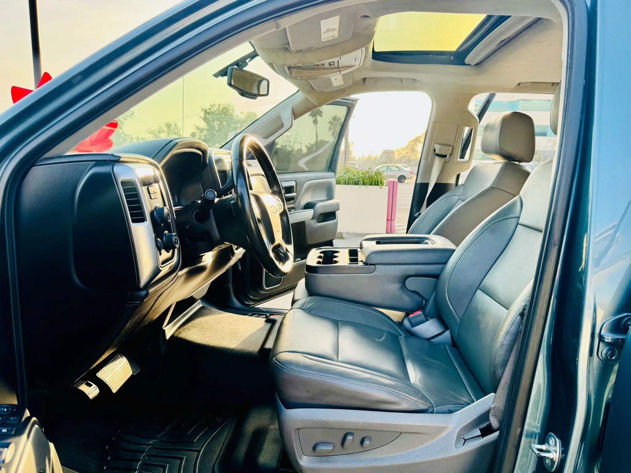 Used 2014 Chevrolet Silverado 1500 LTZ image 18