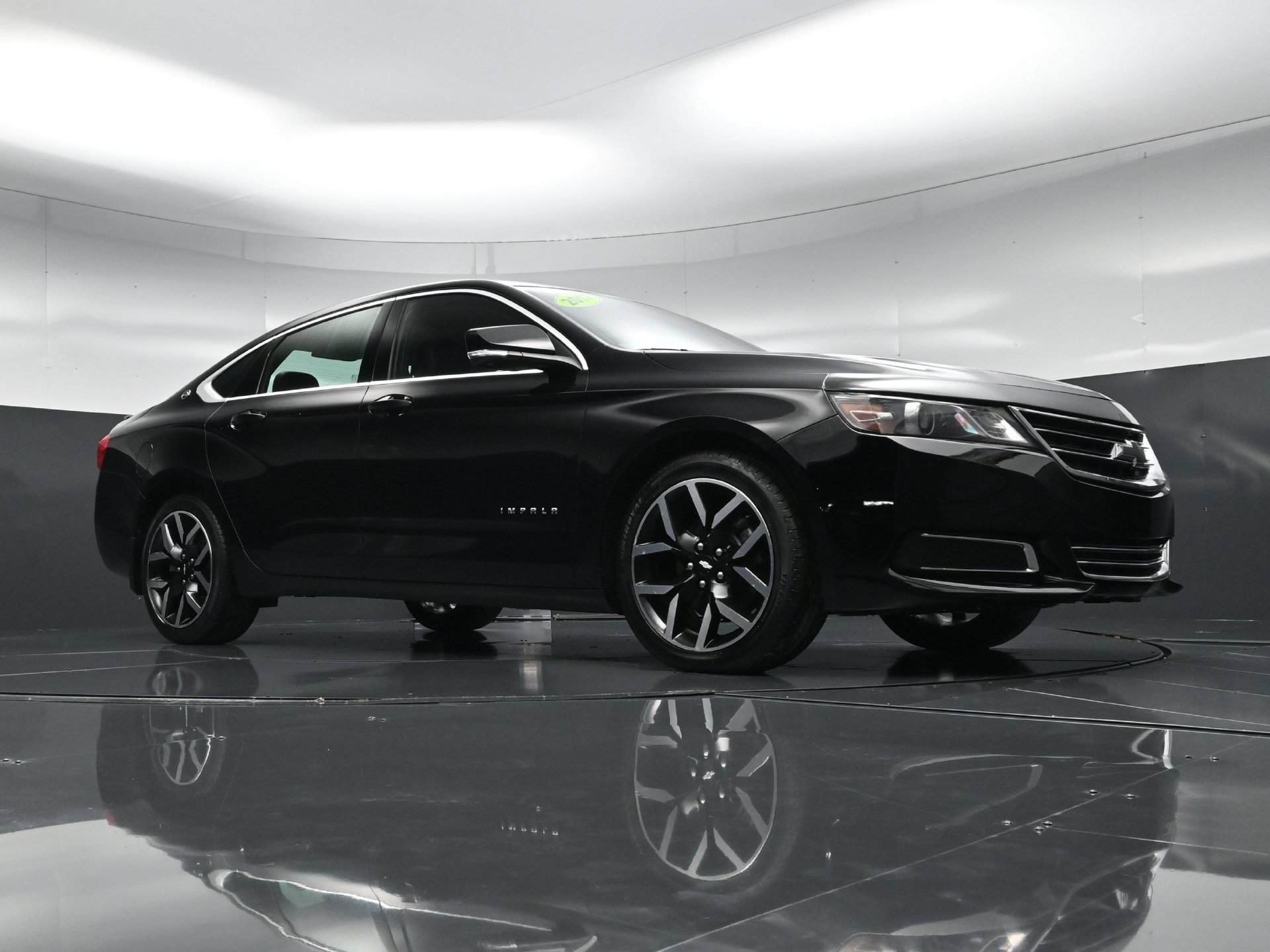 Used 2017 Chevrolet Impala LT FWD image 62